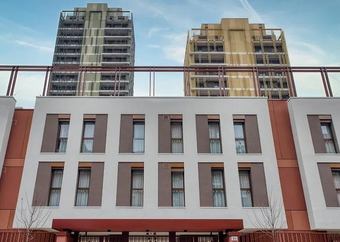 Limehome Park Towers
